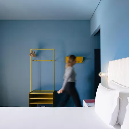 Esqina Cosmopolitan Hotel