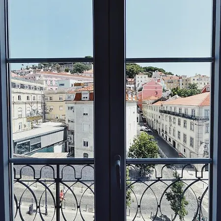 Esqina Cosmopolitan Otel 4*