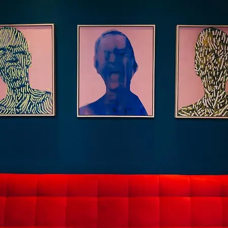 Esqina Cosmopolitan Otel