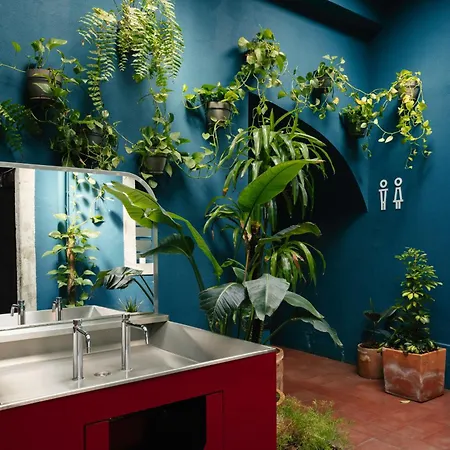 Esqina Cosmopolitan Otel