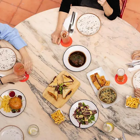 Otel Esqina Cosmopolitan